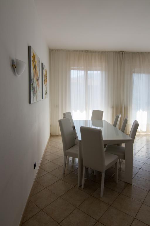 Appartamento Silky House With Private Parking Côme Esterno foto